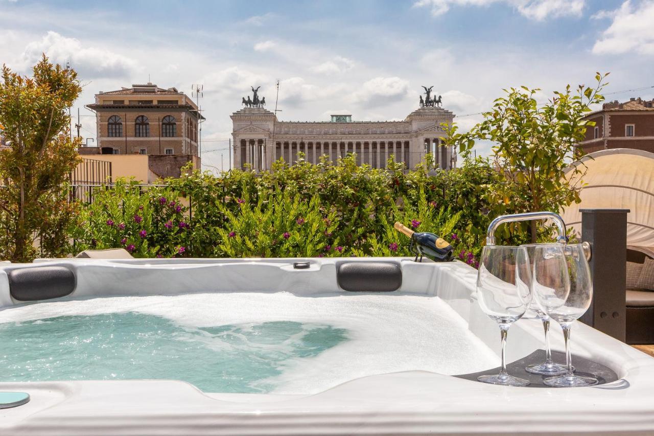 Amazing Penthouse Piazza Venezia Apartamento *